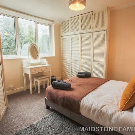 Maidstone Family Homes Upper Road Cottage Екстер'єр фото