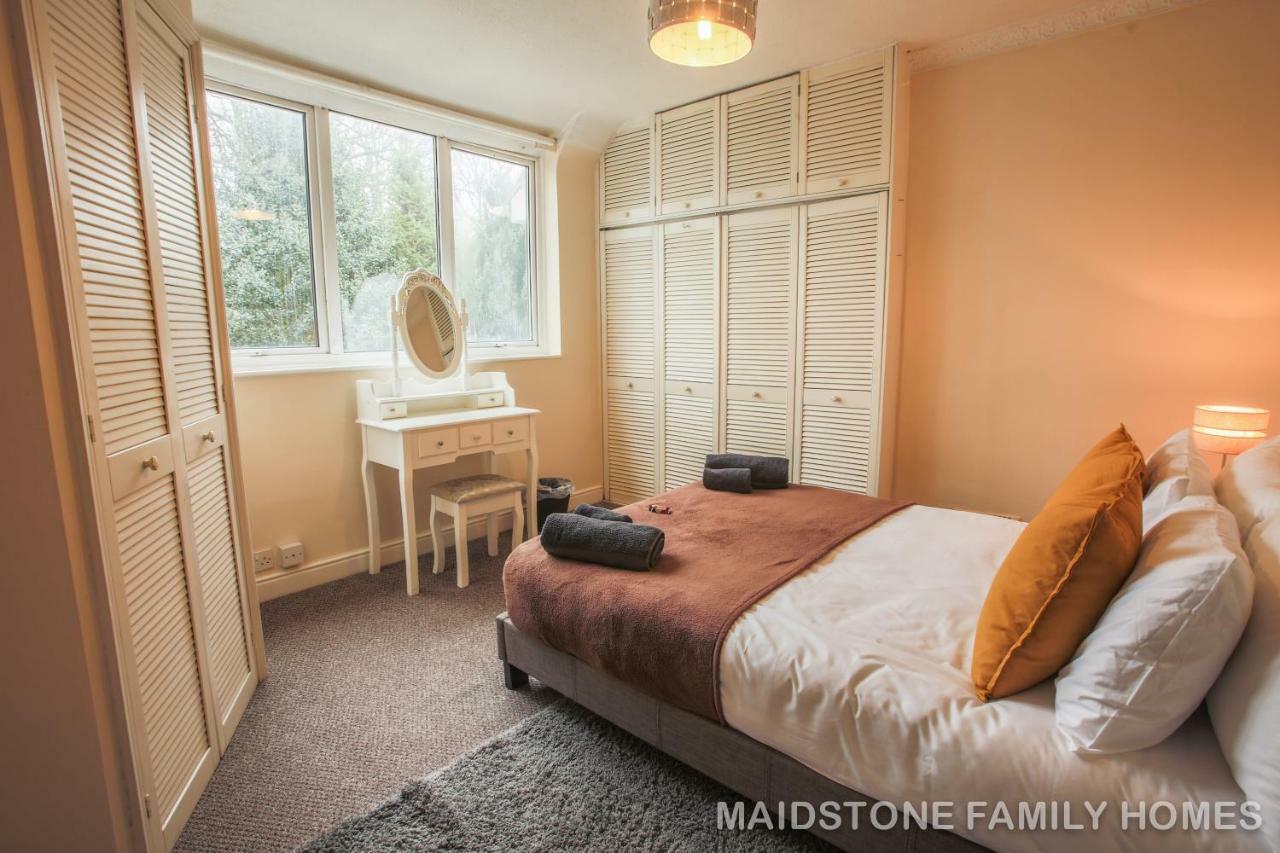Maidstone Family Homes Upper Road Cottage Екстер'єр фото