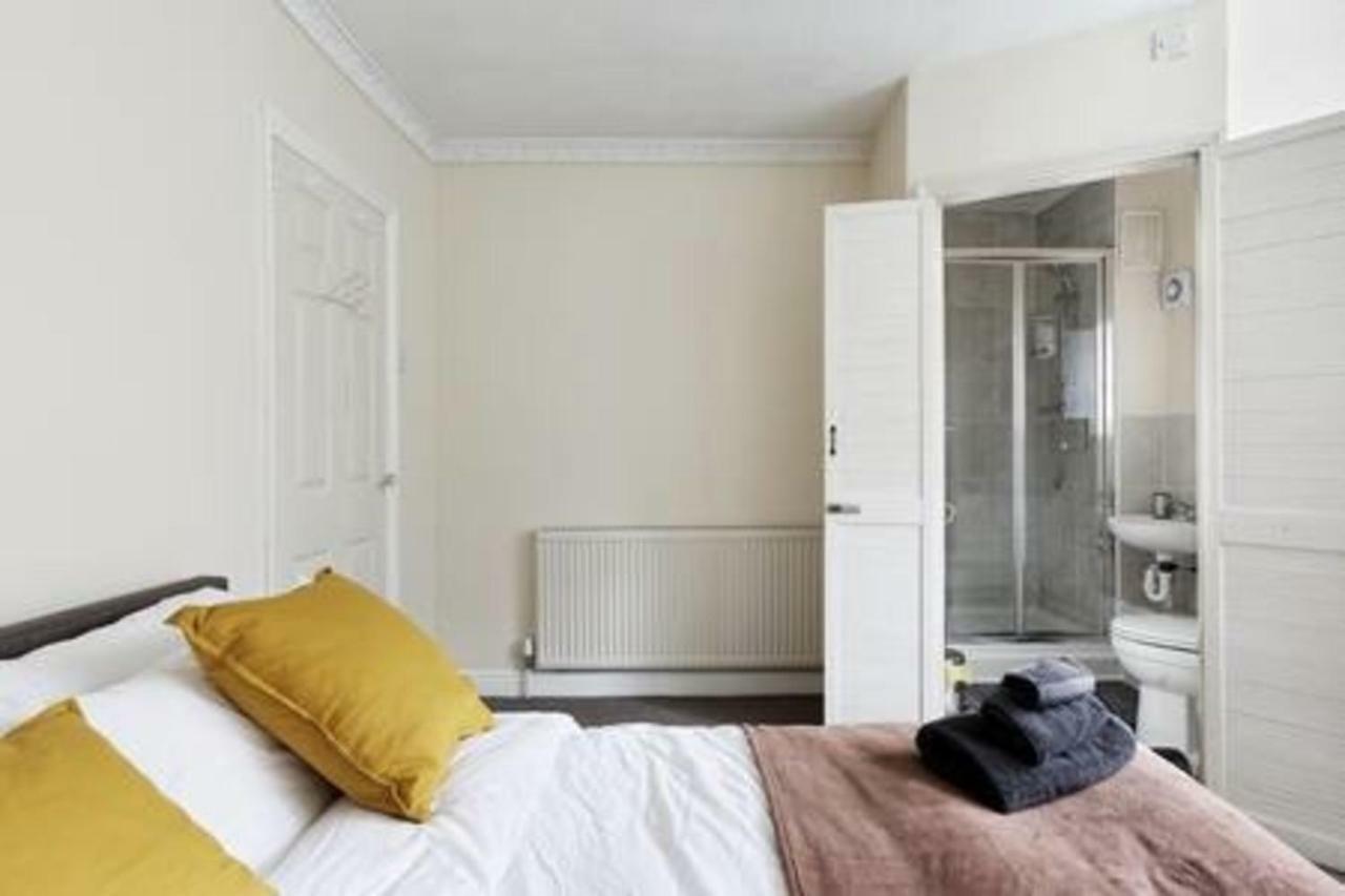 Maidstone Family Homes Upper Road Cottage Екстер'єр фото
