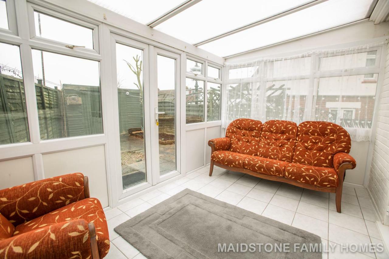 Maidstone Family Homes Upper Road Cottage Екстер'єр фото